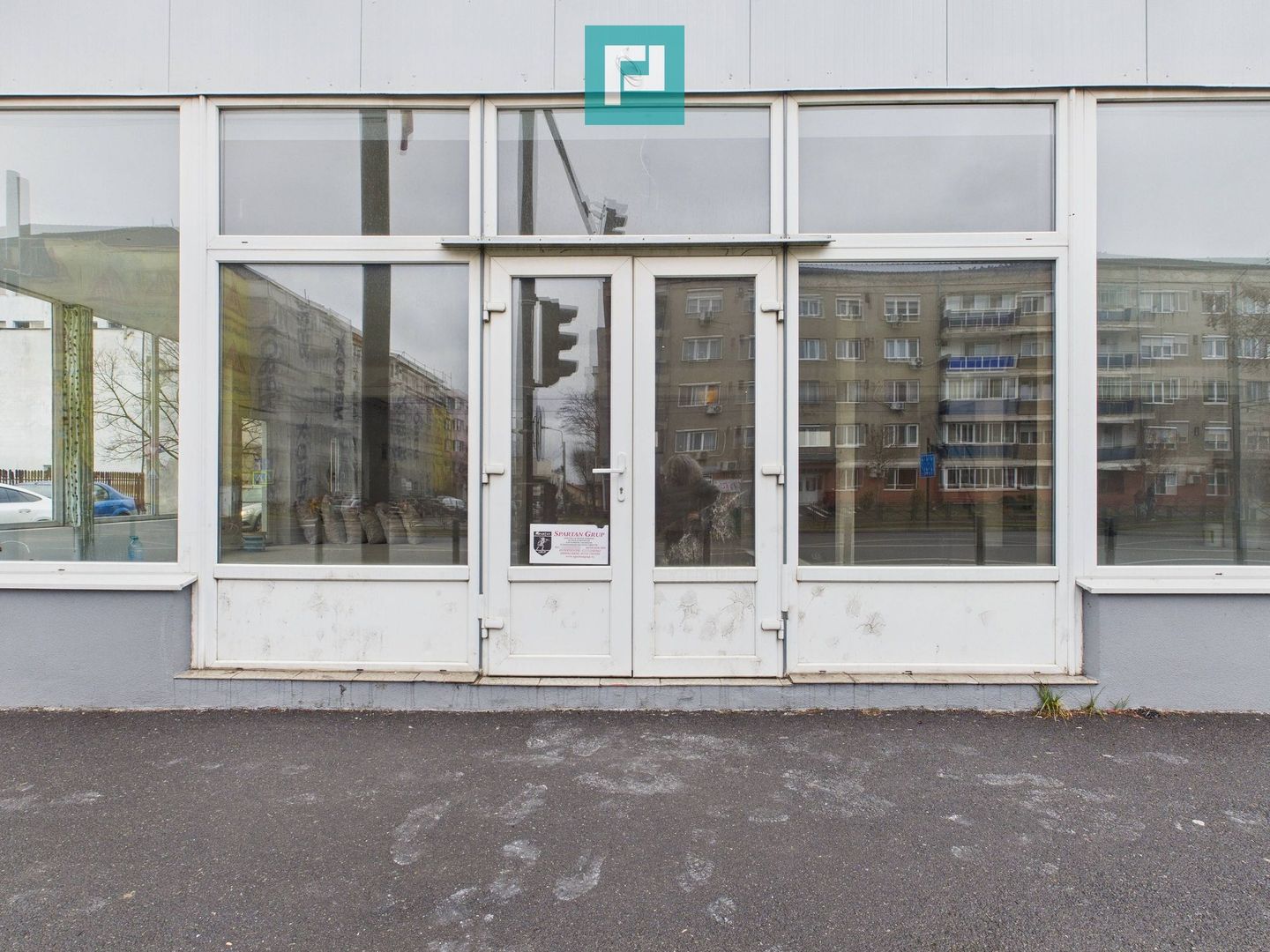 Spațiu comercial 200mp + 90mp mansarda - Cantemir - Poză 1