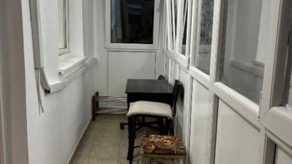 AP. 2 CAMERE- DAMAROAIA, PARCARE INCLUSA, BUCATARIE INCHISA, METROU - Poză 6