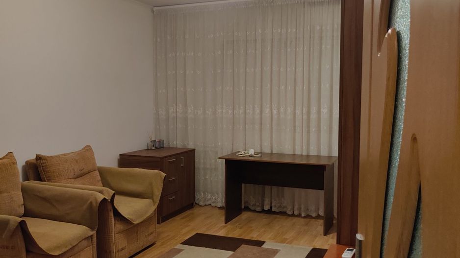 Garsonieră Baba Novac, balcon, decomandată, etaj 5, Pet friendly - Poză 1