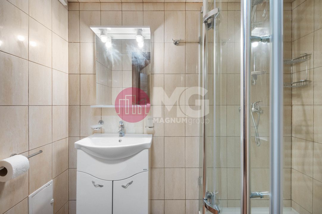 Pensiune 20 camere castelul Bran - Poză 14