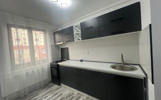 Apartament 3 camere de inchiriat - Poză 2