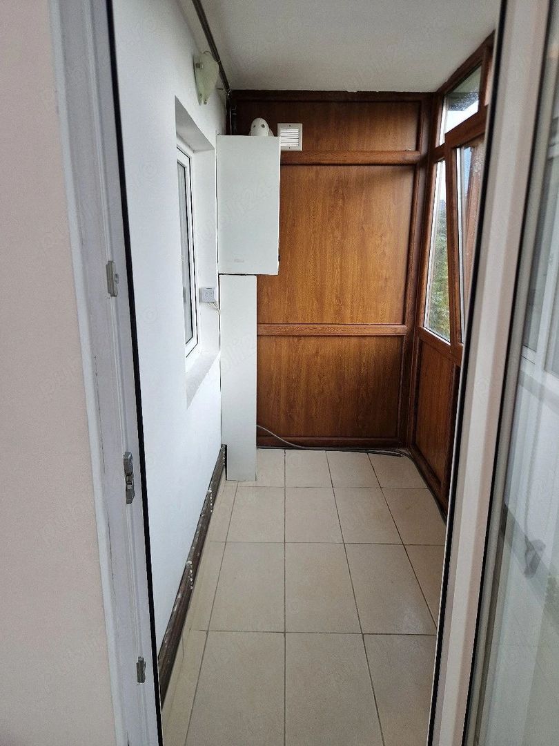 Apartament 2 camere decomandat -spatios ,balcon inchis, zona Sarelui - Poză 8