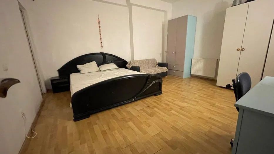 APARTAMENT SPATIOS ZONA  CALEA VICTORIEI - Poză 2