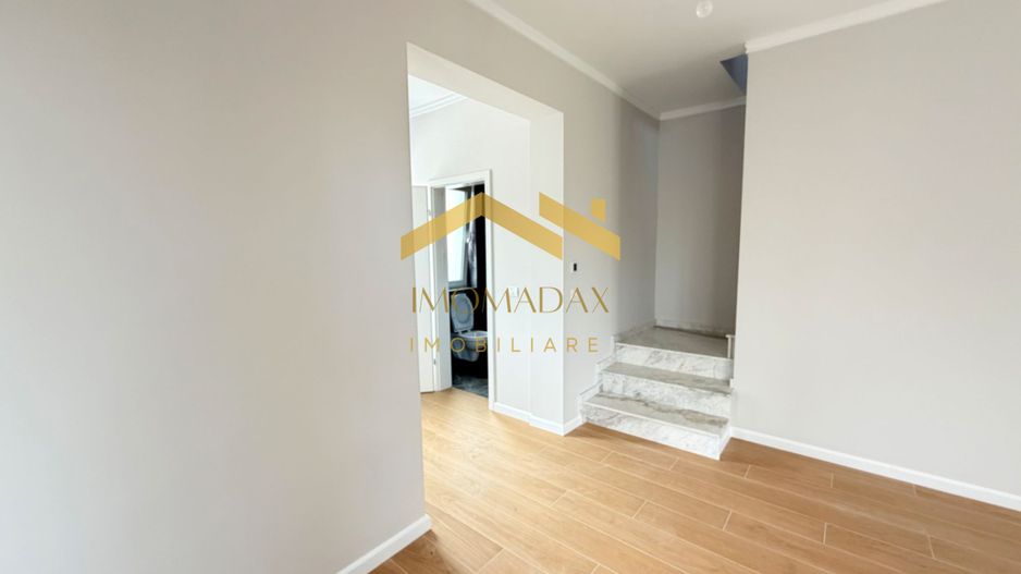 Bucovăț-Duplex 4 Camere-La Cheie - Poză 20