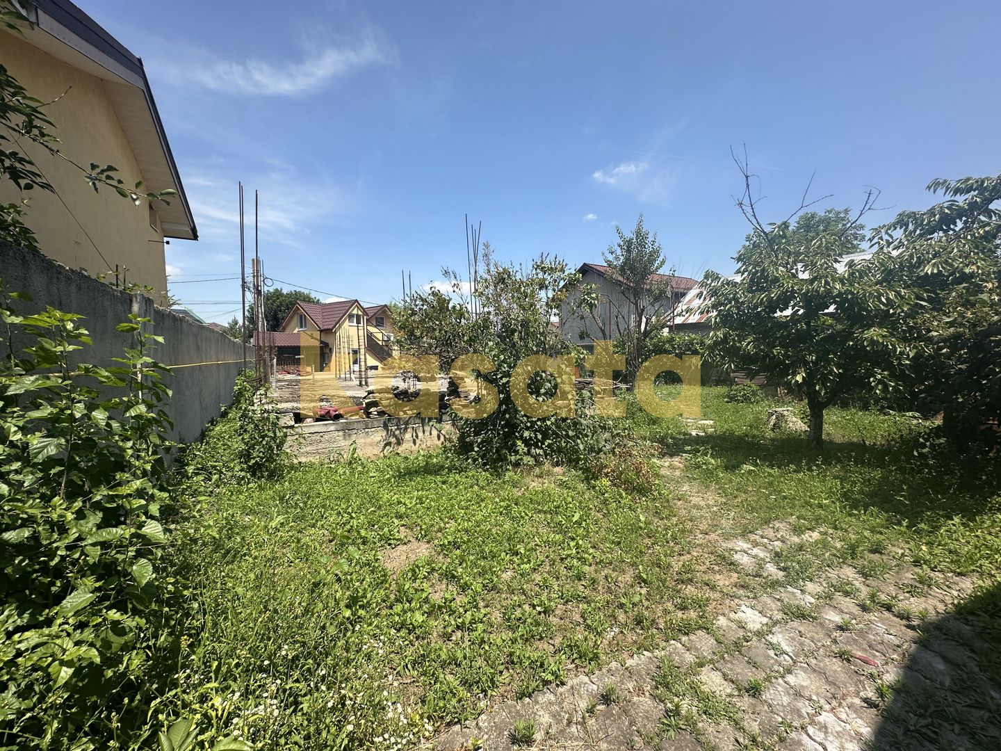 🏡 Casă de vânzare în Domnești | Curte 600 mp | Locație excelentă - Poză 3