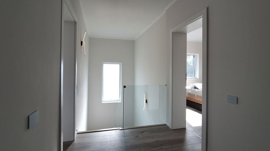 Duplex superb despartit prin garaj - Poză 25