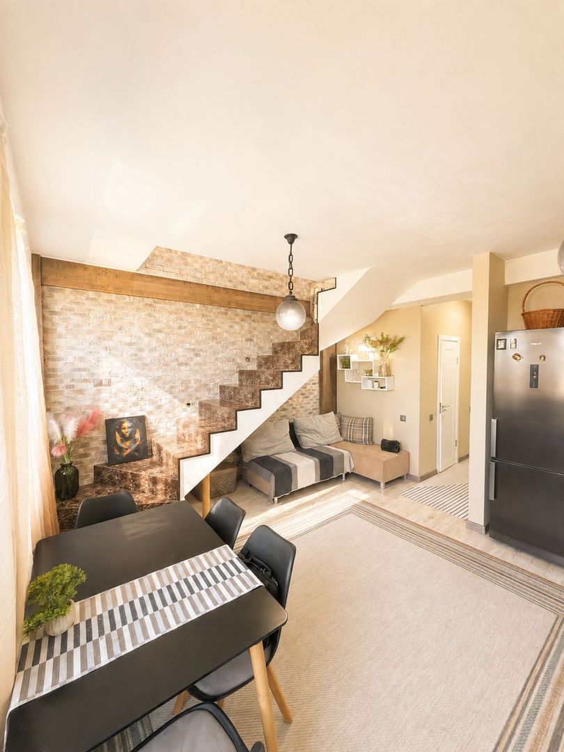 De vînzare apartament la Botanica - Poză 1
