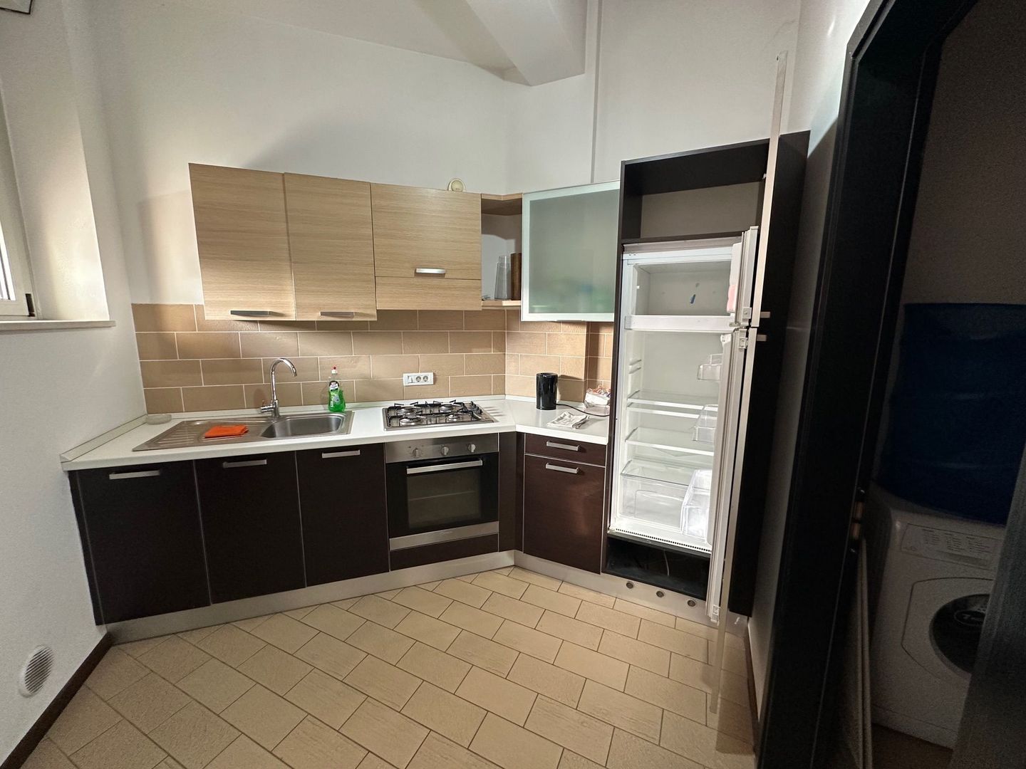 Apartament 3 camere cu terasa de 38 mp - Poză 7