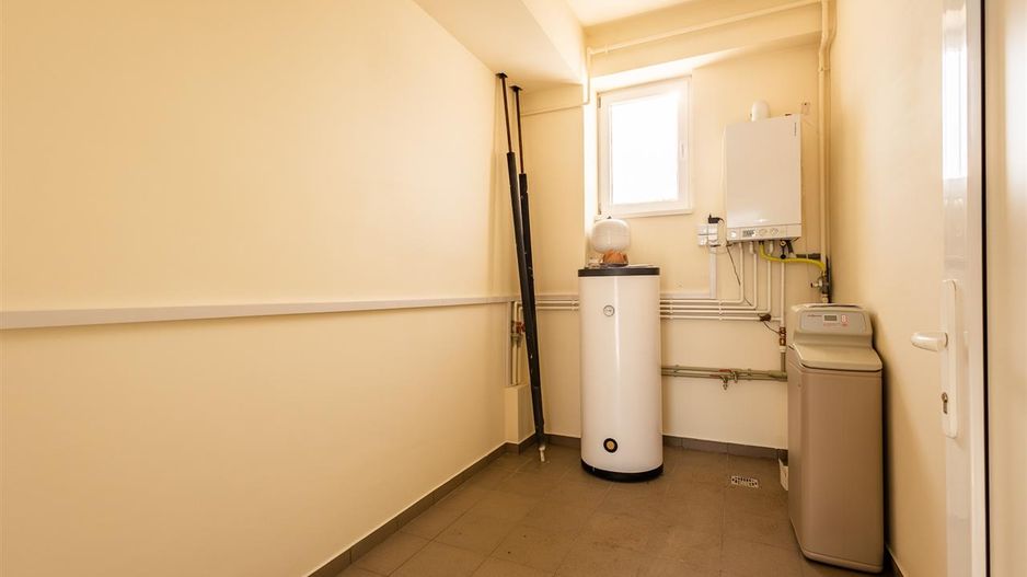 Spatiu in componenta si dotari apreciabile, birouri/ clinica, Calea Bucuresti - Poză 30