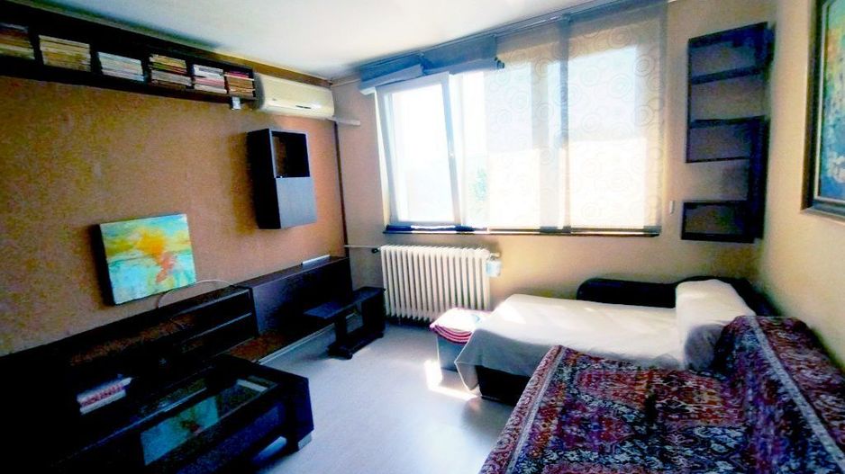 Vanzare apartament 3 camere in Titan- Aleea Giurgeni - Poză 2
