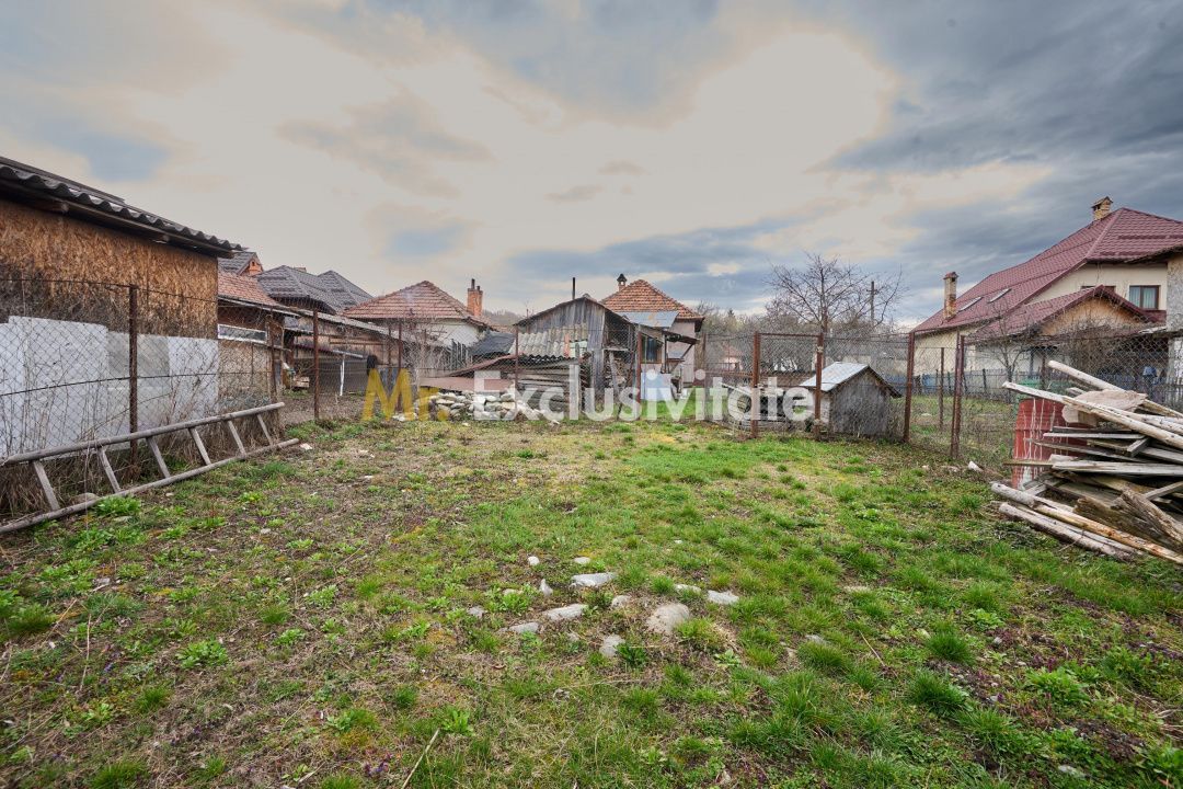 Casa in Leresti, la strada principala, cu rau in spate | teren 831 mp- Campulung - Poză 15