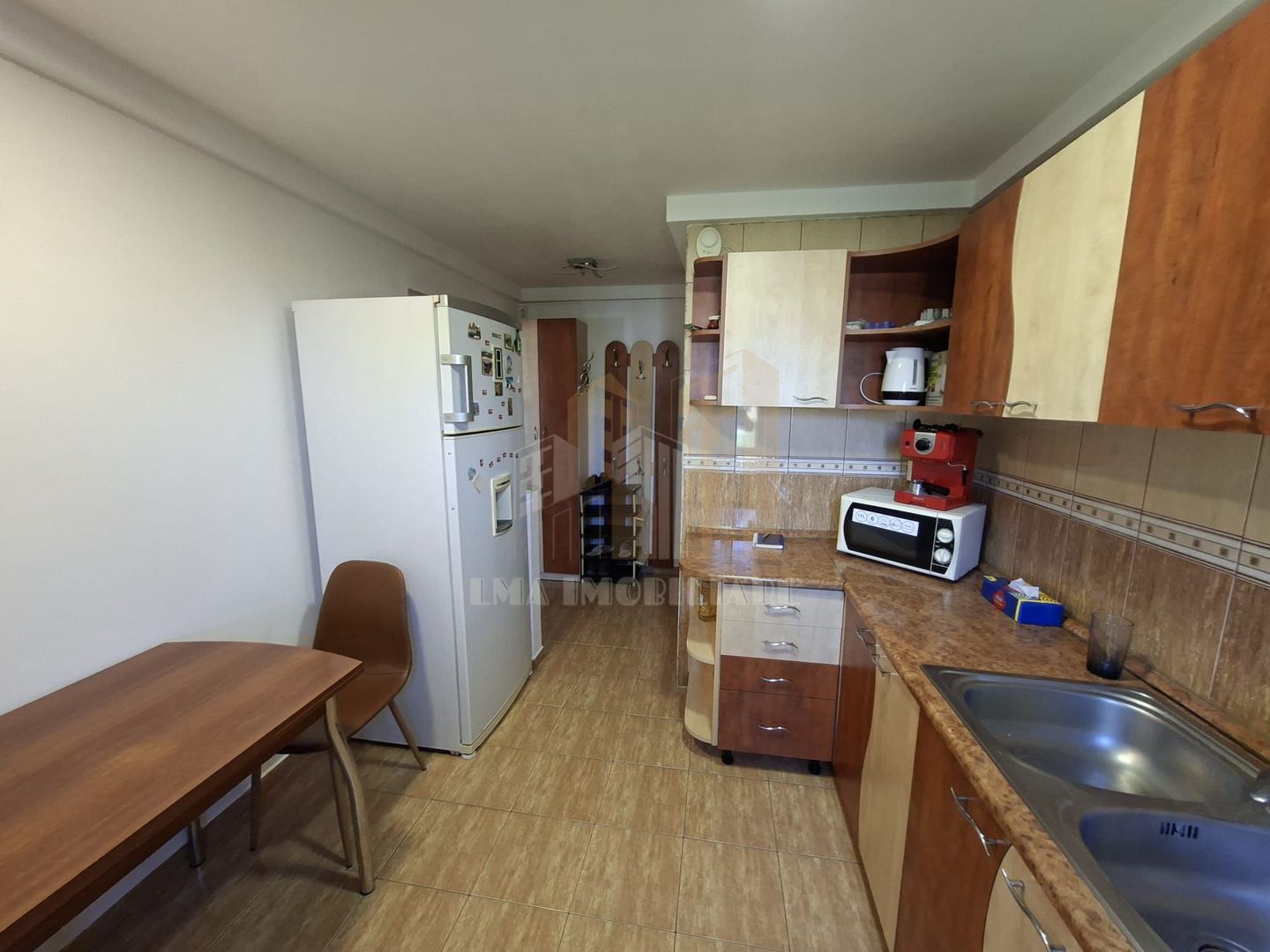 Apartament 2 camere semidecomandat Zizinului Brasov - Poză 3