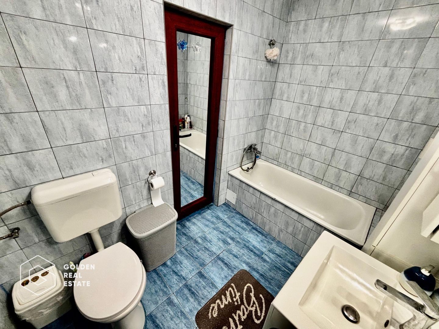 Apartament spatios la curte,  2 camere, complet renovat, Aradul Nou - Poză 12