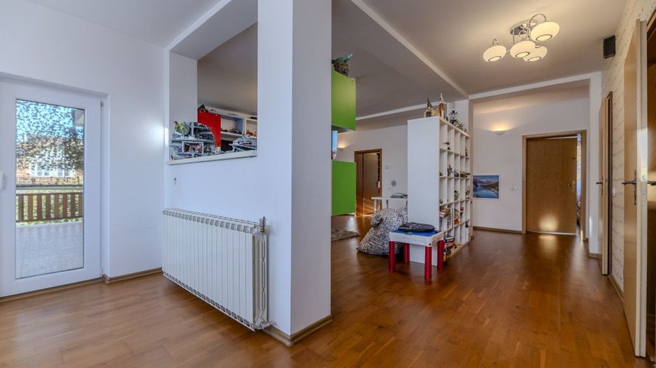Casa individuala  - vedere spre padure - Parcul Sub Arini - Poză 7