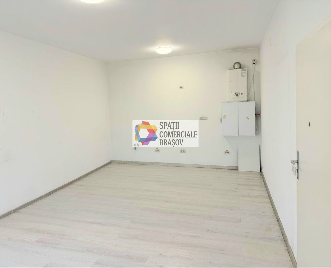 Spatiu comercial de închiriat  Brasov - 63 mp # spatii-comerciale-brasov.ro - Poză 3