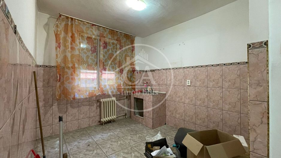 Apartament de vânzare cu 3 camere în zona Nufarul, Oradea - Poză 6