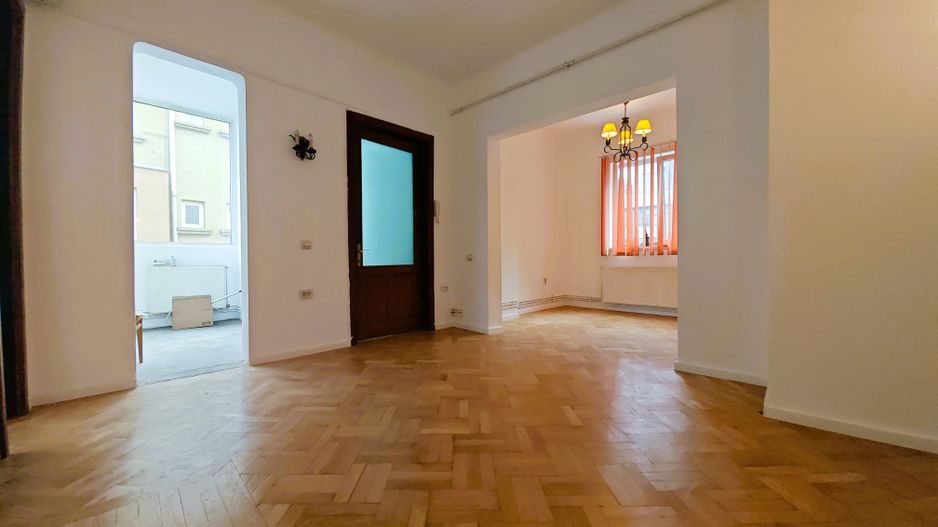 Vanzare apartament 3 camere in vila Cotroceni, langa Palatul Cotroceni, statuia - Poză 7