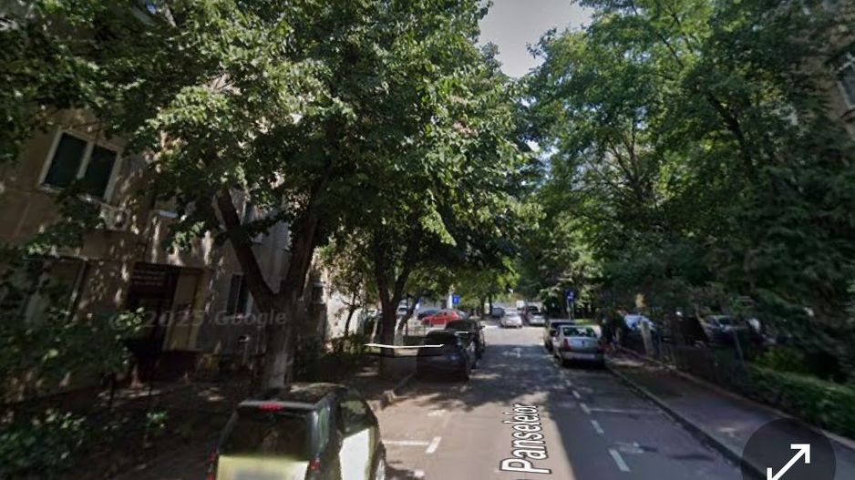 Apartament 4 camere. Zona Panselelor. Cu Centrala. - Poză 3