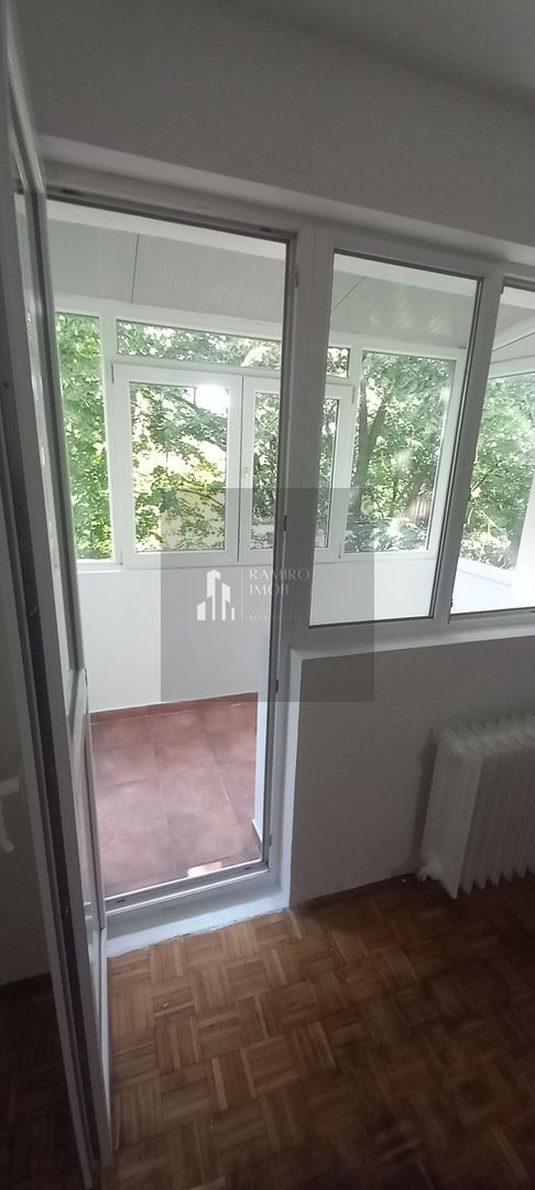 Apartament 2 camere decomandat Drumul Taberei - Poză 9