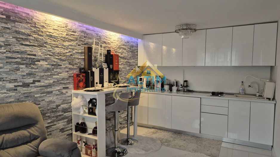 Casă cu 5 camere în Răcădău, Brașov - Poză 5