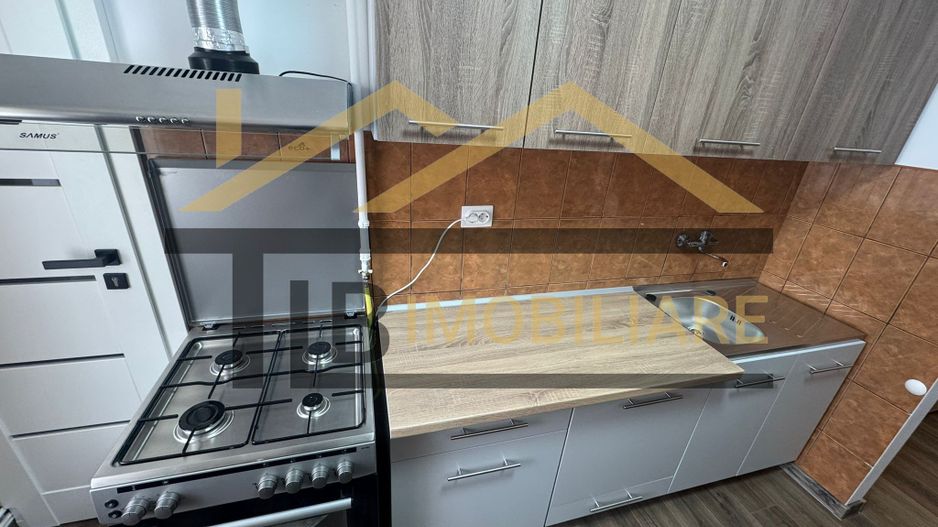 Apartament de 3 camere, 70 mp, decomandat, Zona Fortuna - Poză 9