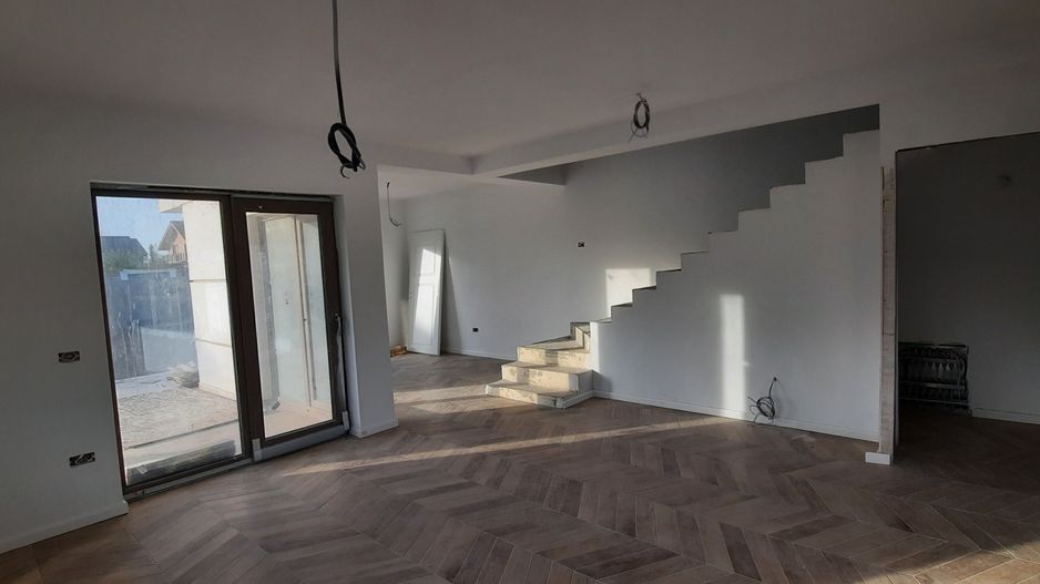 Duplex luminos si bine compartimentat - Poză 8