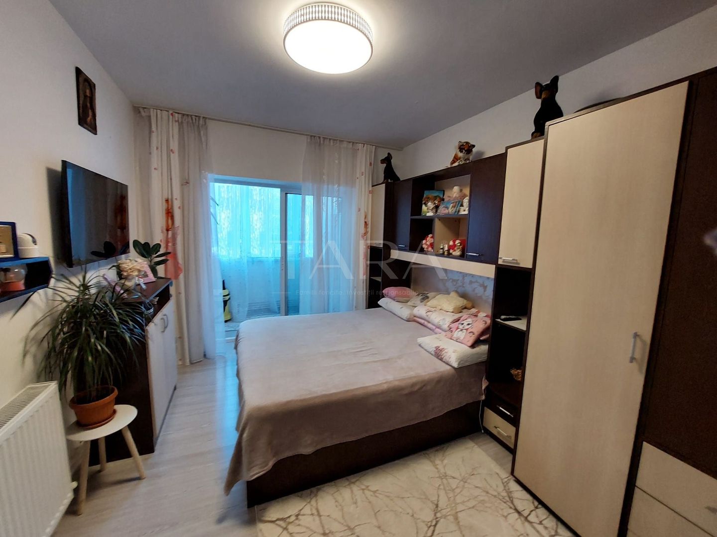Apartament cu 3 camere, 2 balcoane și parcare, zona Floresti. - Poză 6