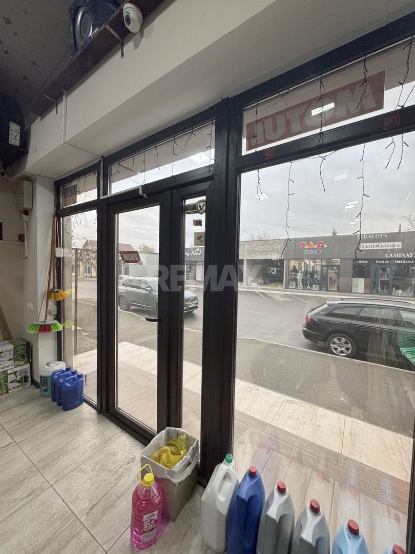 or. Telenesti. Vânzare spații comerciale la prima linie. - Poză 2
