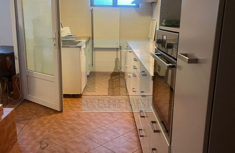 Pensiune/Vila de vanzare in Predeal - Poză 4