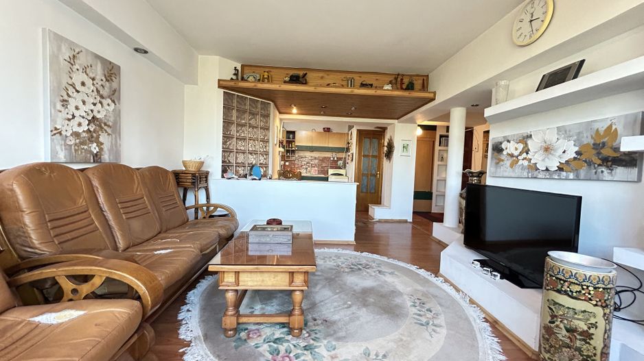 Apartament 3 camere Tomis Nord - 2 gr sanitare - centrala termica - Poză 1