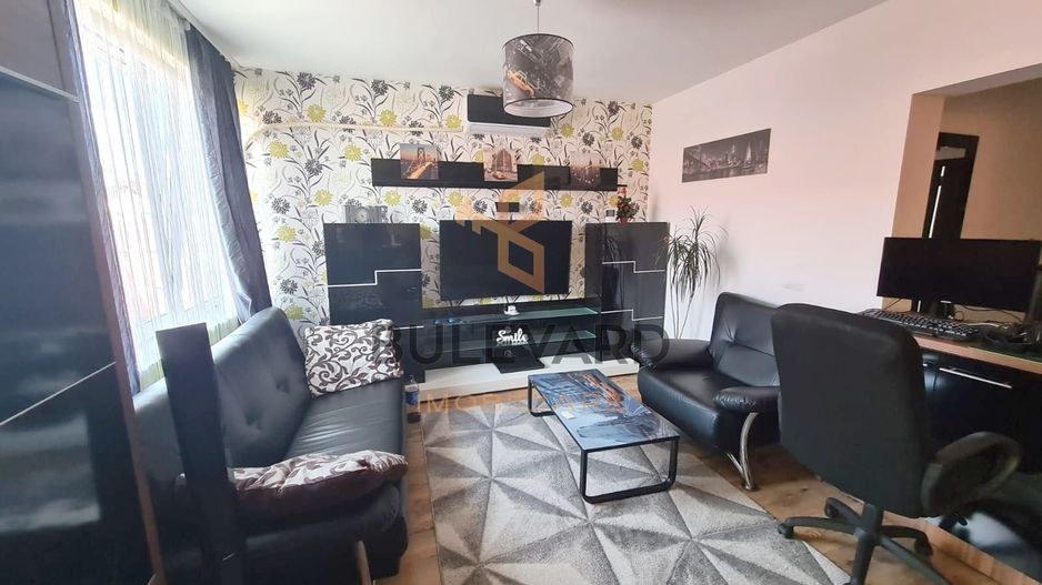 Apartament cu 2 camere zona strazii Eroilor - Poză 1