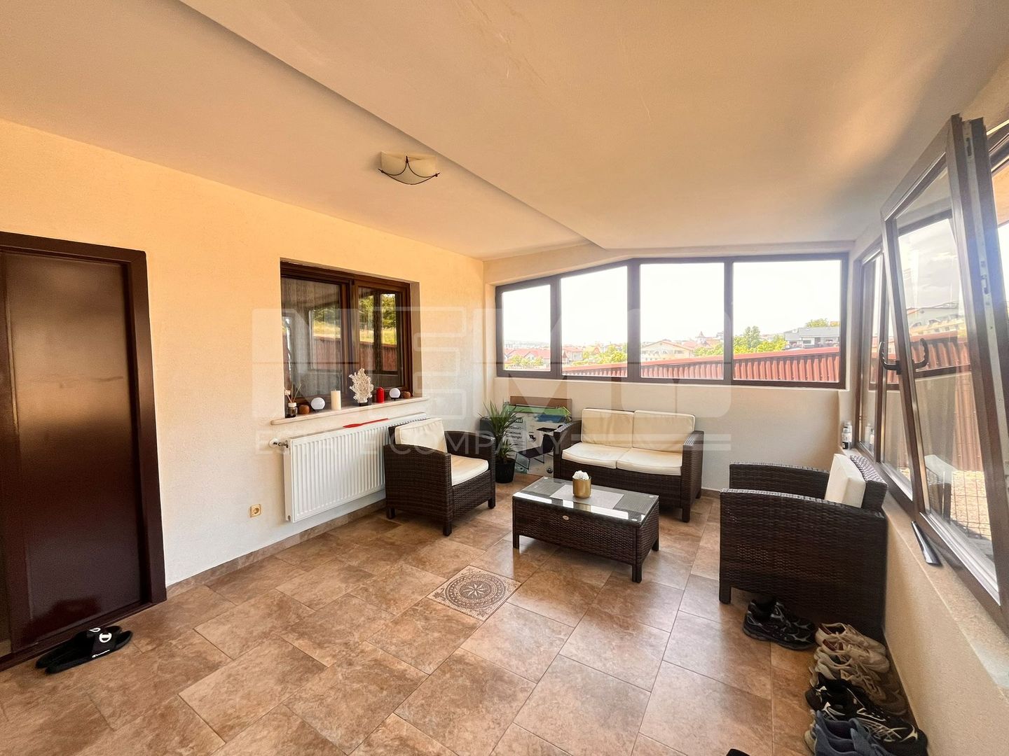 Casa si 4 Hale de Vanzare  cu 24 Ari I Suceava/Burdujeni I 430.000Euro - Poză 14