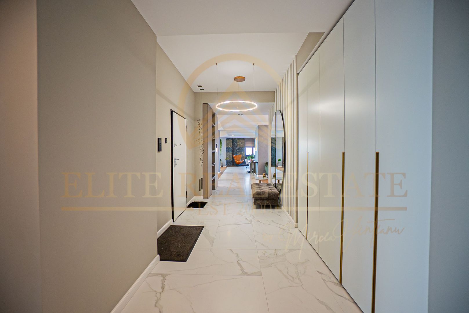 PENTHOUSE UNIC in mijlocul orasului Constanta - Poză 2