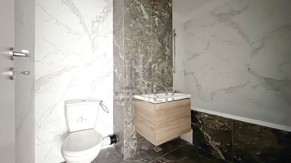 Apartament cu 3 camere/terasa 18mp/zona Frunzisului/CF. - Poză 6