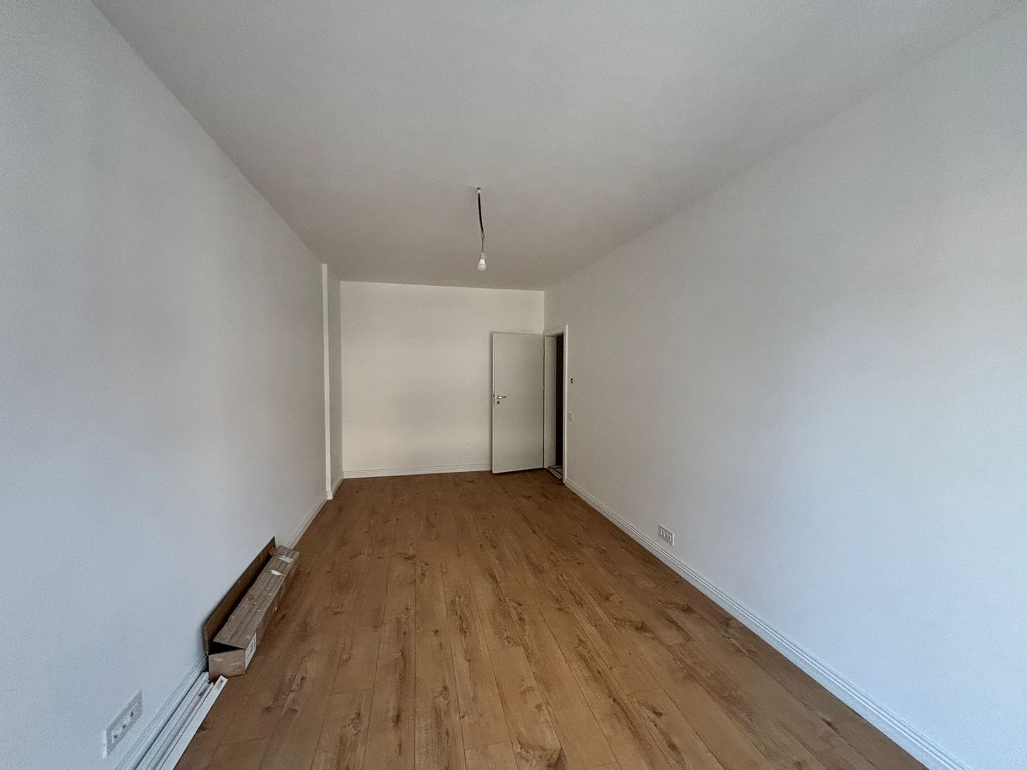 Apartament spatios 2 camere  I Aviatiei - Poză 4