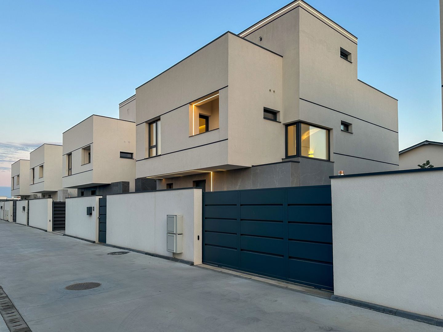 UNIC  |  Vilă Individuală Premium cu Design Contemporan și Finisaje de Lux - Poză 17