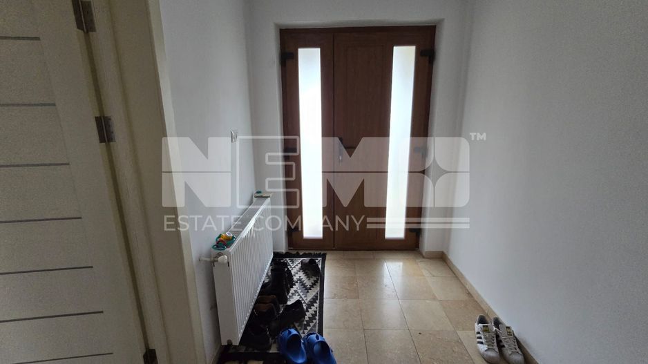 Casă spațioasă la 650000 de euro I Volovăț - Poză 17