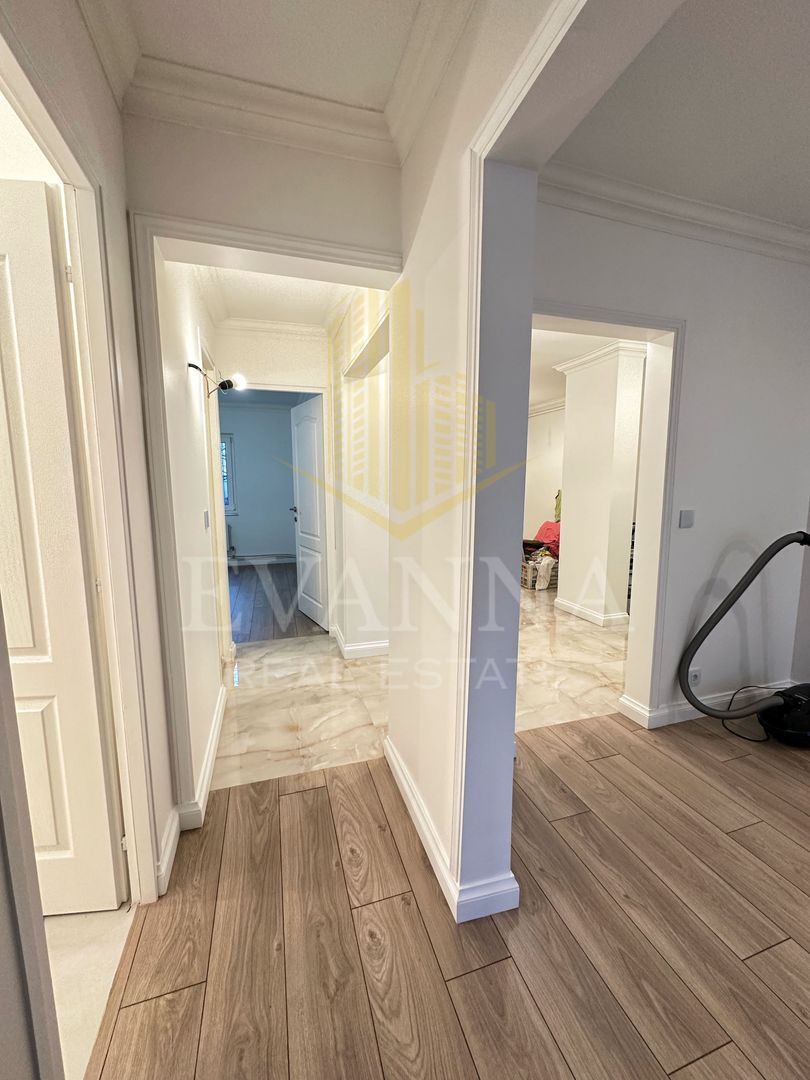 3 camere, decomandat - strada Mărășești - Poză 3