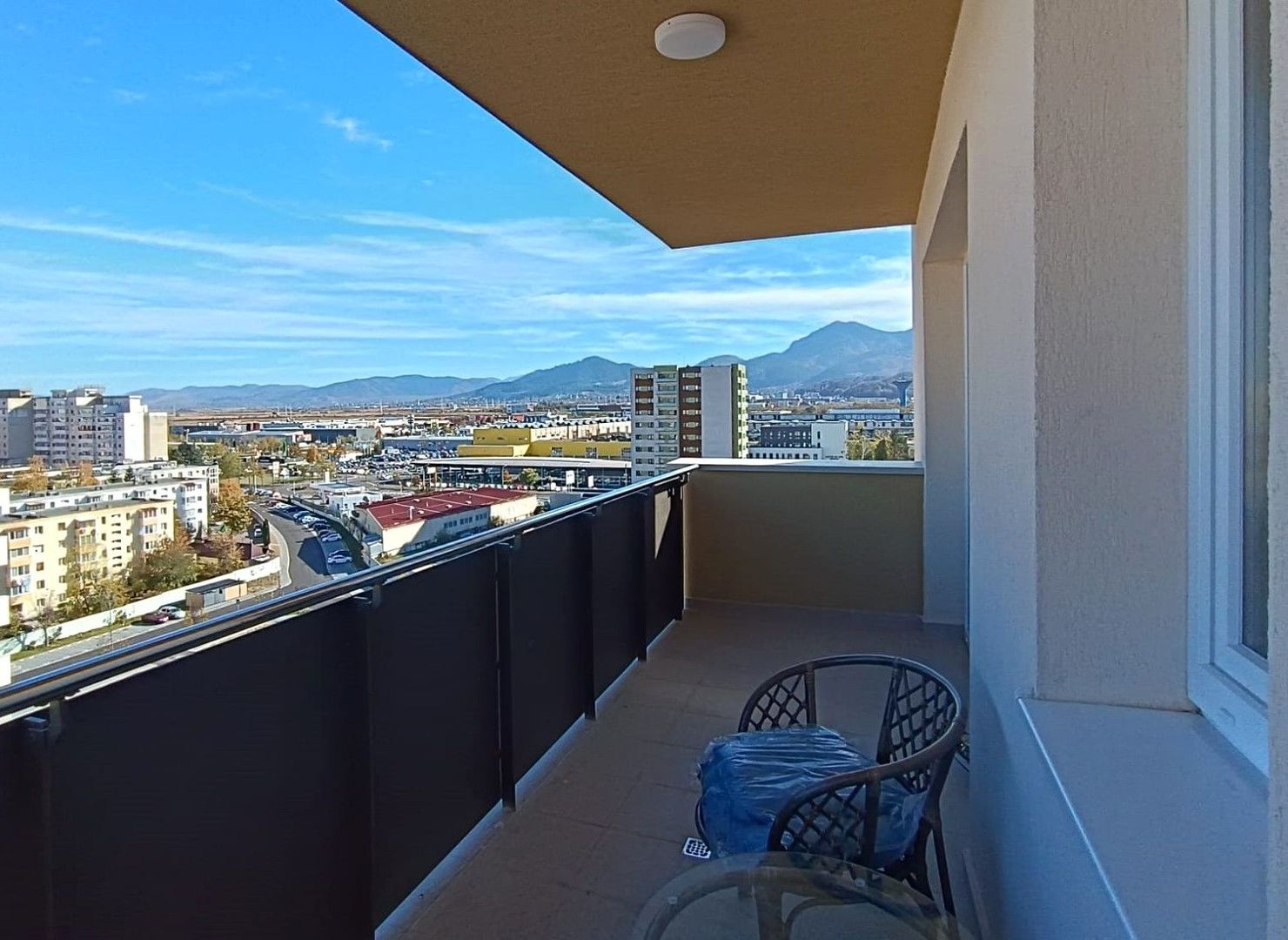 Apartament modern cu 2 camere și terasă generoasă Urban Plaza zona Carpaților - Poză 6