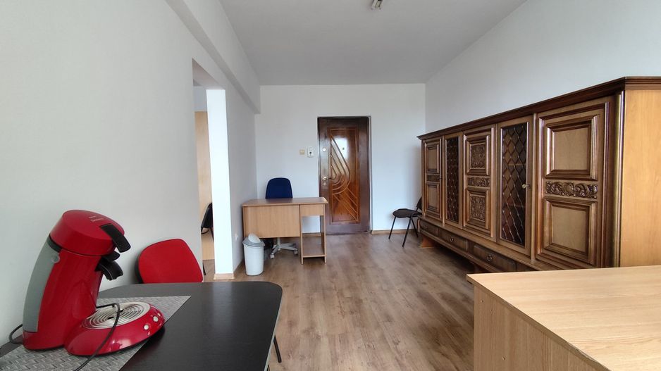 Spatii de birouri cu 1 - 2 incaperi situat pe Calea Borsului, Oradea - Poză 11