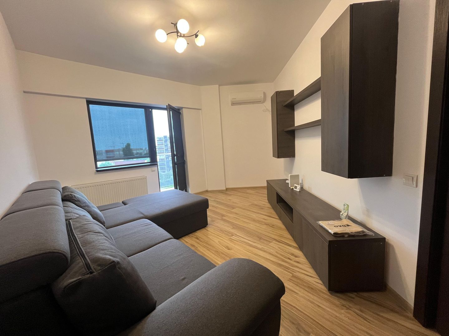 BERCENI | Aparatorii Patriei | Chirie 2 Camere | Metrou + Parcare - Poză 1