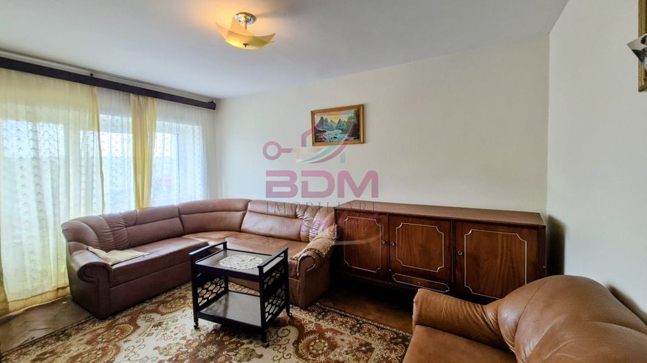 COMISION 0 I Apartament 3 camere | decomandat I etaj intermediar - Poză 1