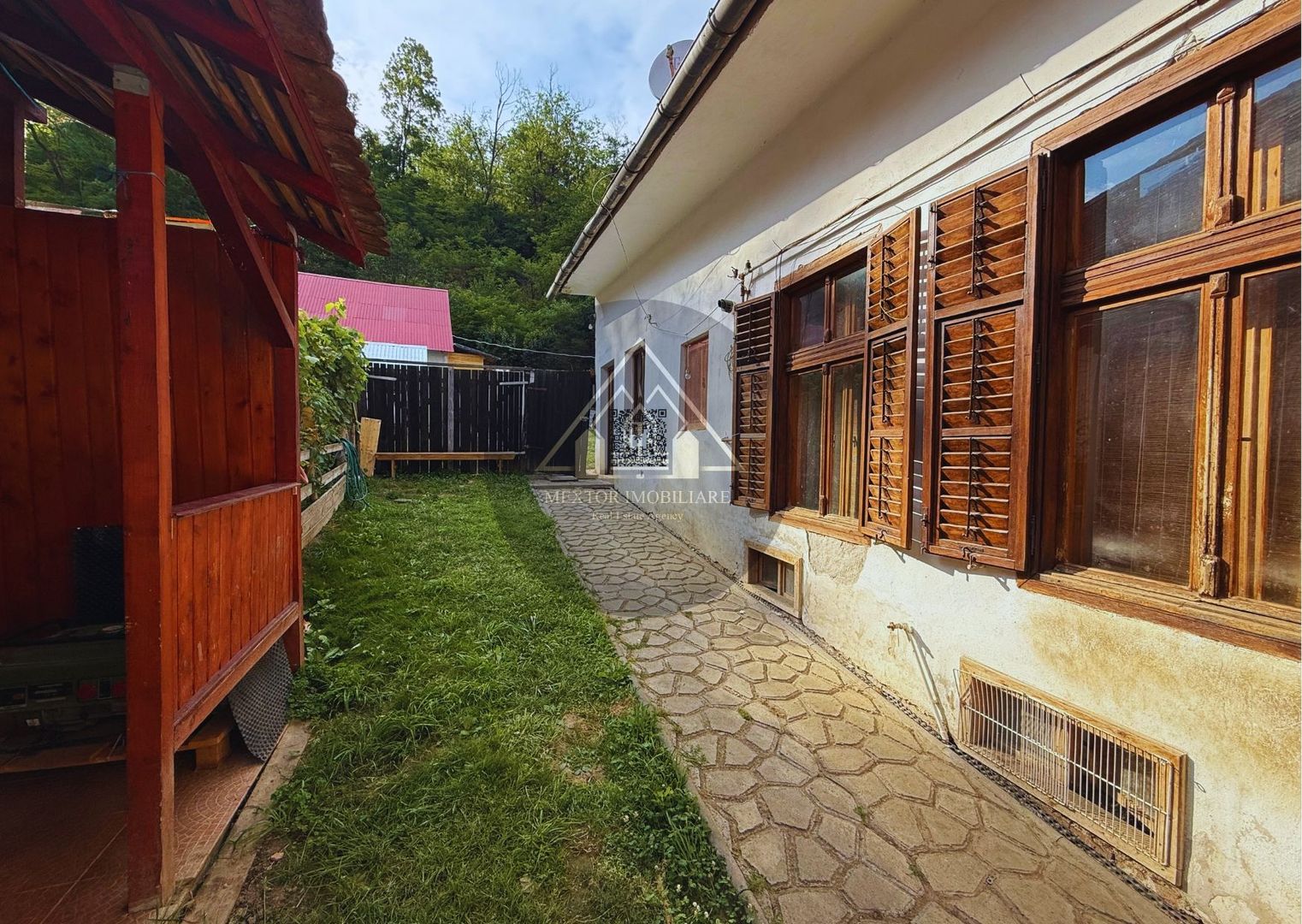 Casa saseasca, de vanzare la Richis - Transilvania - Poză 5