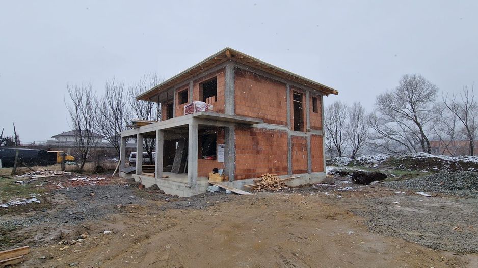 Casa individuala la rosu 146 mp utili P+1 si teren 760 mp in Turnisor - Poză 4