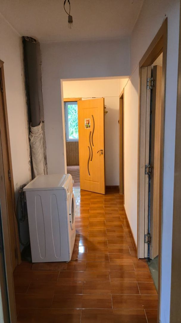 De vânzare: apartament 3 camere - Drumul Taberei, Valea Ialomitei - Poză 8