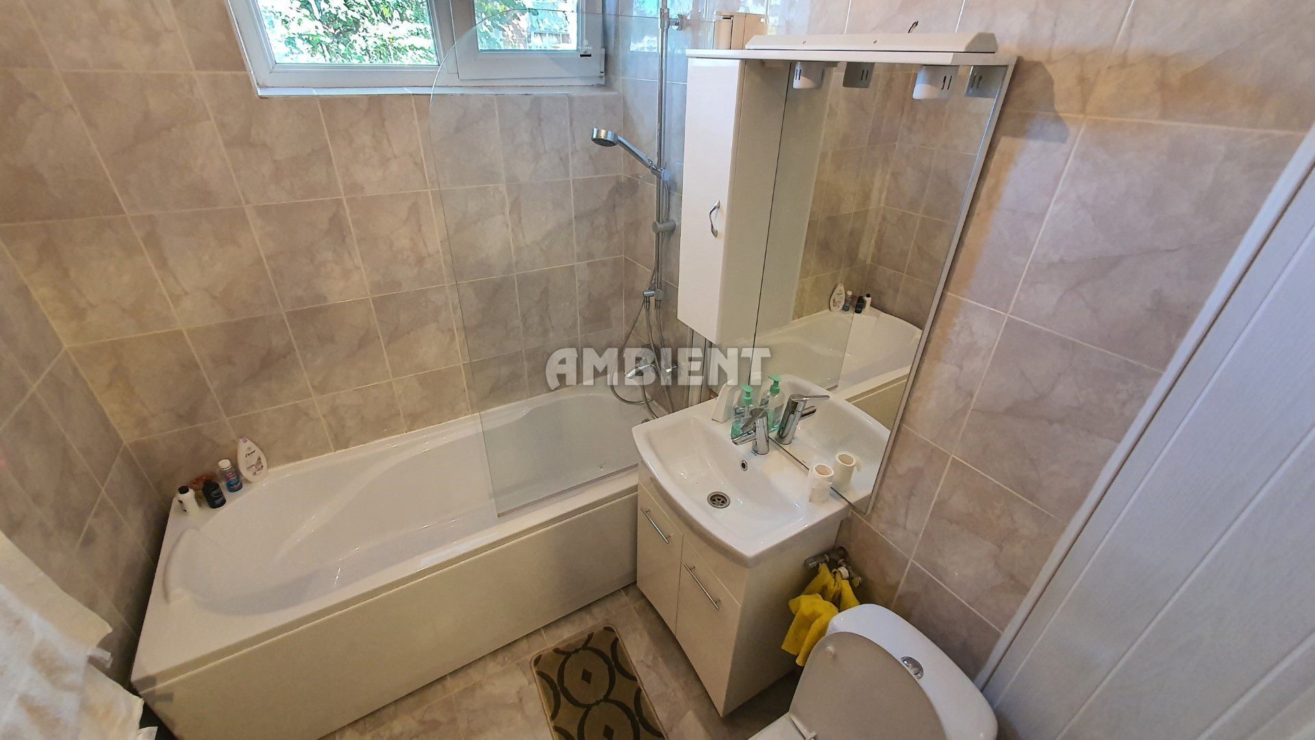 Apartament 3 camere, etaj 2, renovat, mobilat și utilat, zona DONICI; - Poză 4