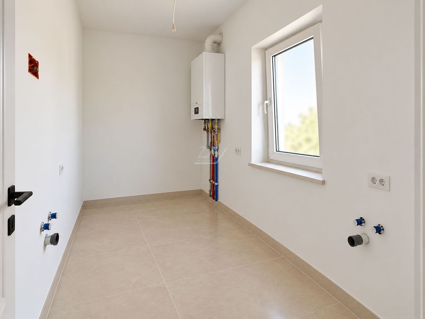 Despartit prin camera tehnica. 5 camere, 3 bai. Dotari premium. - Poză 6
