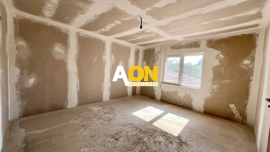 Casa De Vanzare | Vurpar, Comuna Vintu de Jos | Teren 730 mp - Poză 2