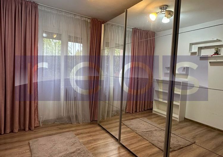 VANZARE 4 CAMERE DECOMANDAT-  LIVIU REBREANU - Poză 1