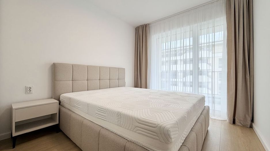 VANZARE APARTAMENT 2 CAMERE ULTRAFINISAT ZONA EROILOR - Poză 3